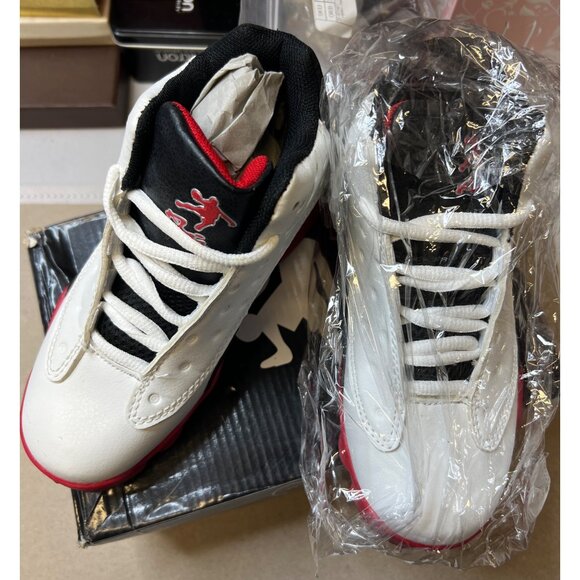 Kids Basketball Shoes Size1 White/Red/Black Lace-Up Sneakers - Picture 4 of 6
